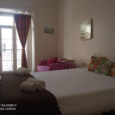 Chiado Happy Rooms Lisbon Exterior photo