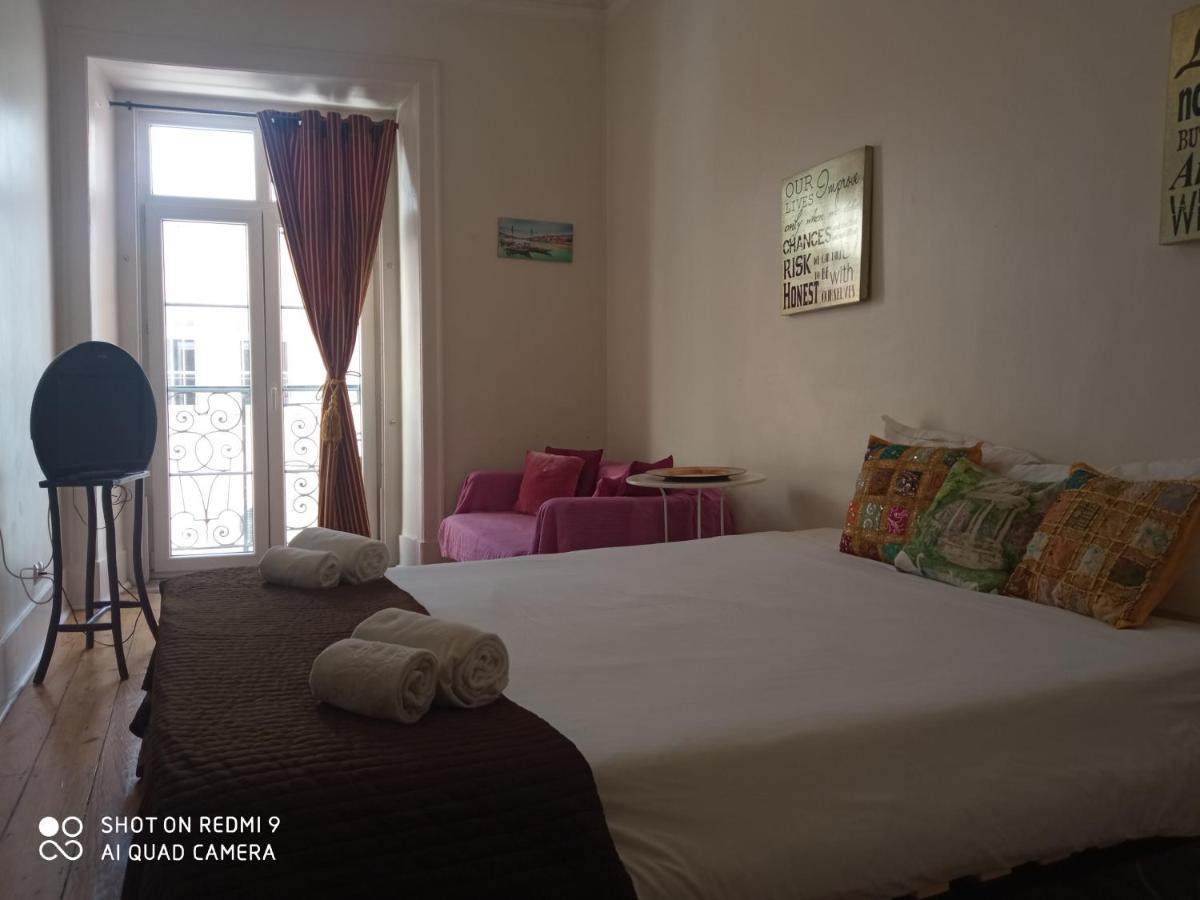 Chiado Happy Rooms Lisbon Exterior photo