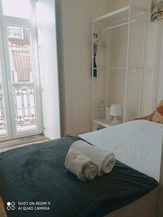 Chiado Happy Rooms Lisbon Exterior photo